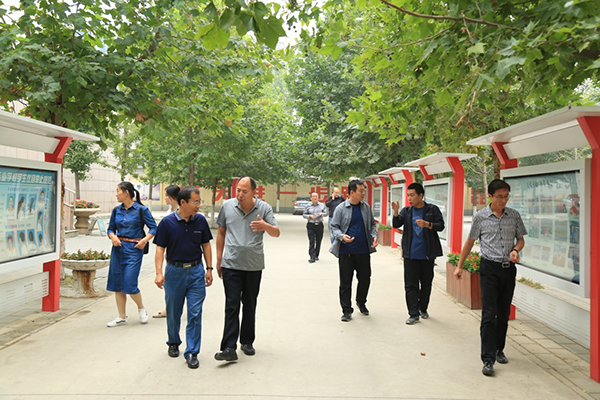 校际之间多交流 相互学习促提升 ——与易县职教中心同仁开展交流活动